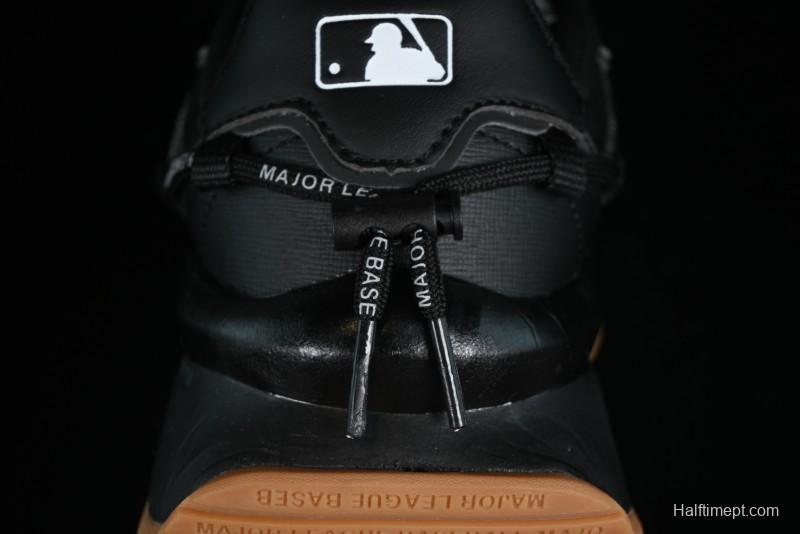 New York Yankees MLB Chunky Runner Lace Lightweight Casual Sneakers - 3ASHCRR3N50BKS