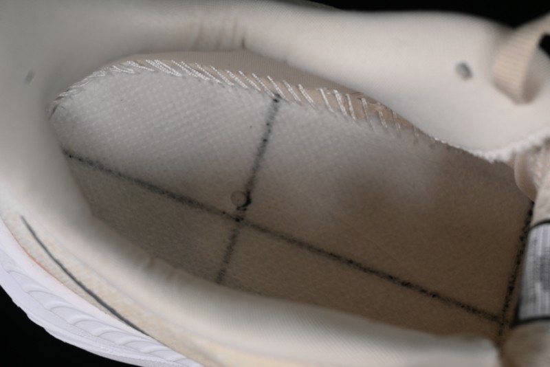 HOKA ONE ONE MACH 6 Flagship Racing Shoes with Carbon Plate Technology and Asymmetric Design - 1147810 EGV