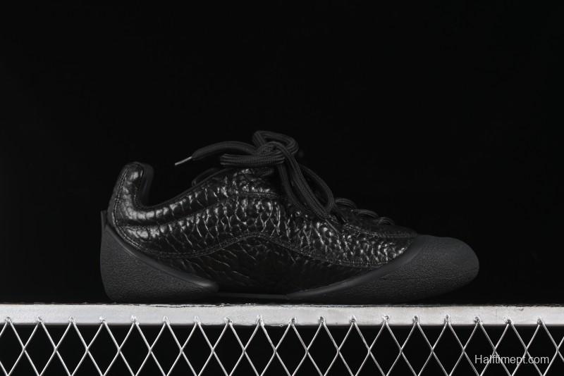 Alexander McQueen Flexion Retro Sneakers in Black with Diamond Grain Calfskin - 8.F6