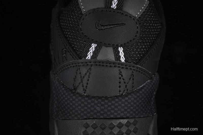 Nike Air Humara Retro Trail Running Shoes with 1990s Outdoor Style - 924464-001