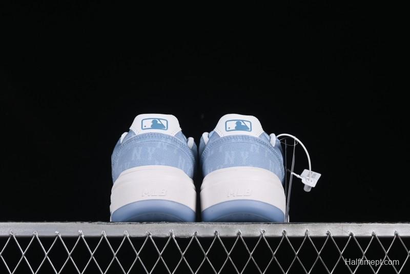 New York Yankees Chunky Liner Mid Denim Monogram Platform Sandals - 3ASXD065N50BLS