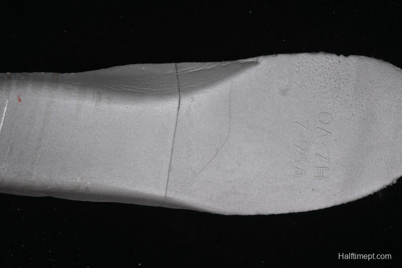 Nike Air Force 1 '07 Low Supreme Collaboration Grey Snake Scale Low-Top Casual Sneakers - DM6688-010