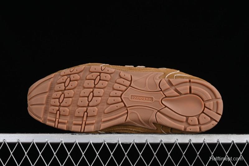 Miu Miu x New Balance 530 Low-Top Retro Running Sneakers with Deconstructed Design - AJD4