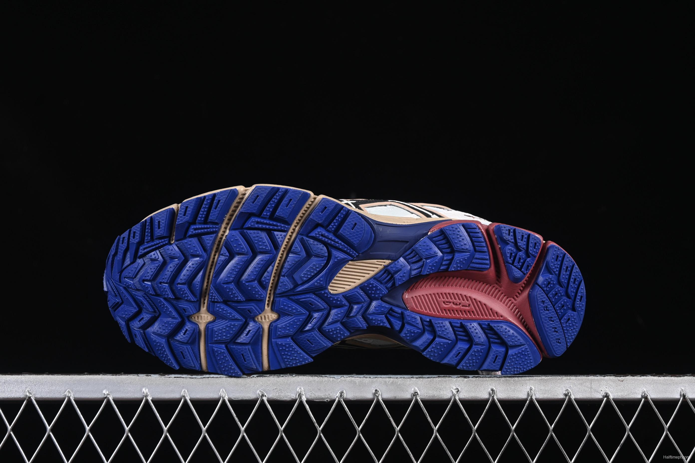 Asics Gel-Kahana 8 FL Retro Casual Running Shoes - 1011B828-100