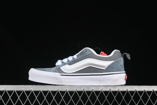 Vans Knu Skool Low-Top Retro Chunky Sneakers - VN0009QC6BT