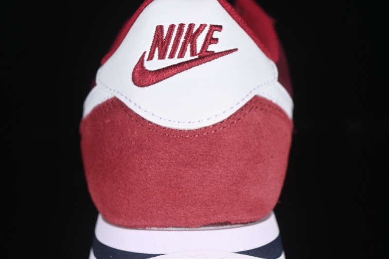 Nike Classic Cortez Leather Retro Running Shoes - DZ2795-600