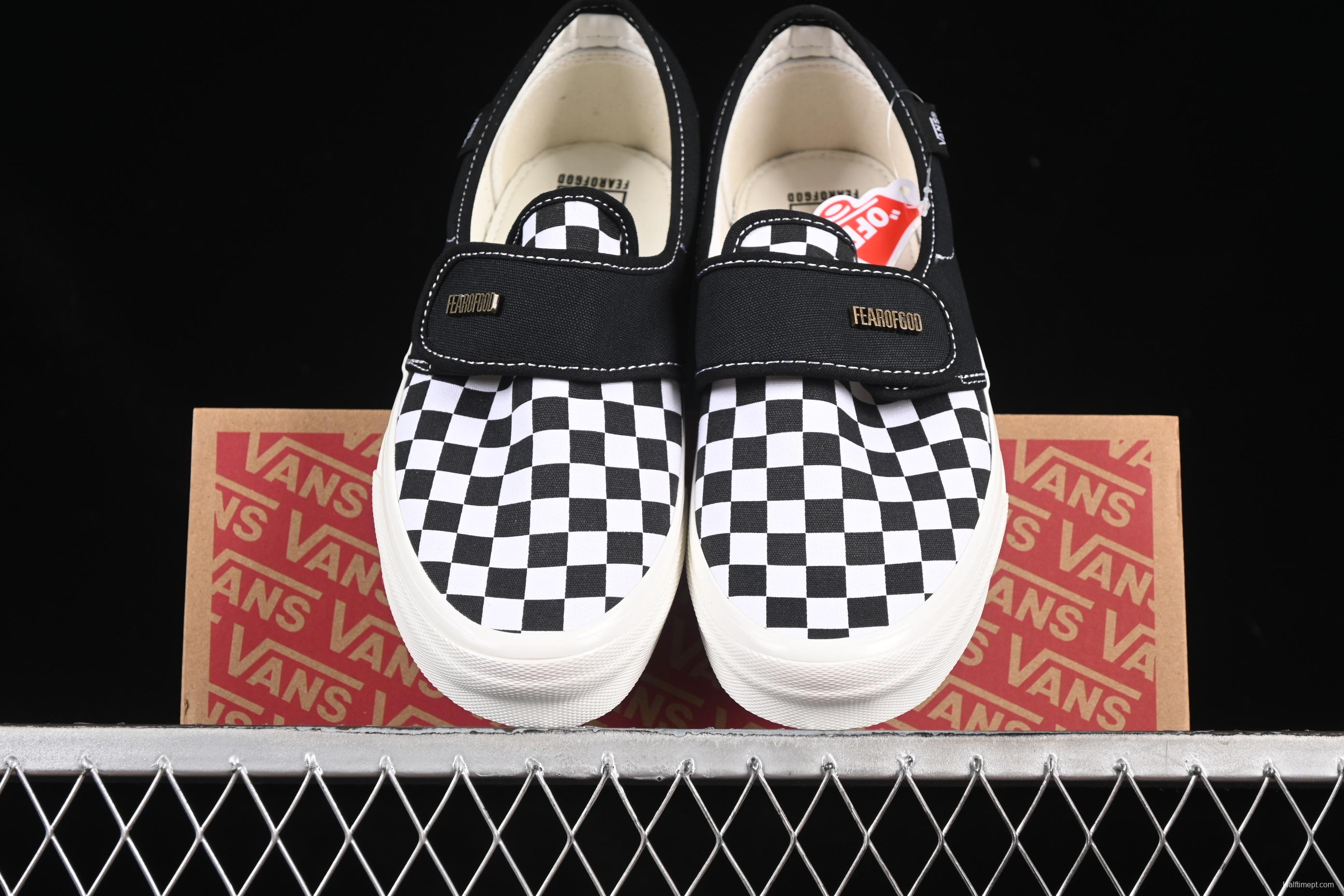 Vans Slip-On Classic Checkerboard Slip-On Casual Skate Shoes - VN0A3J9FPZR