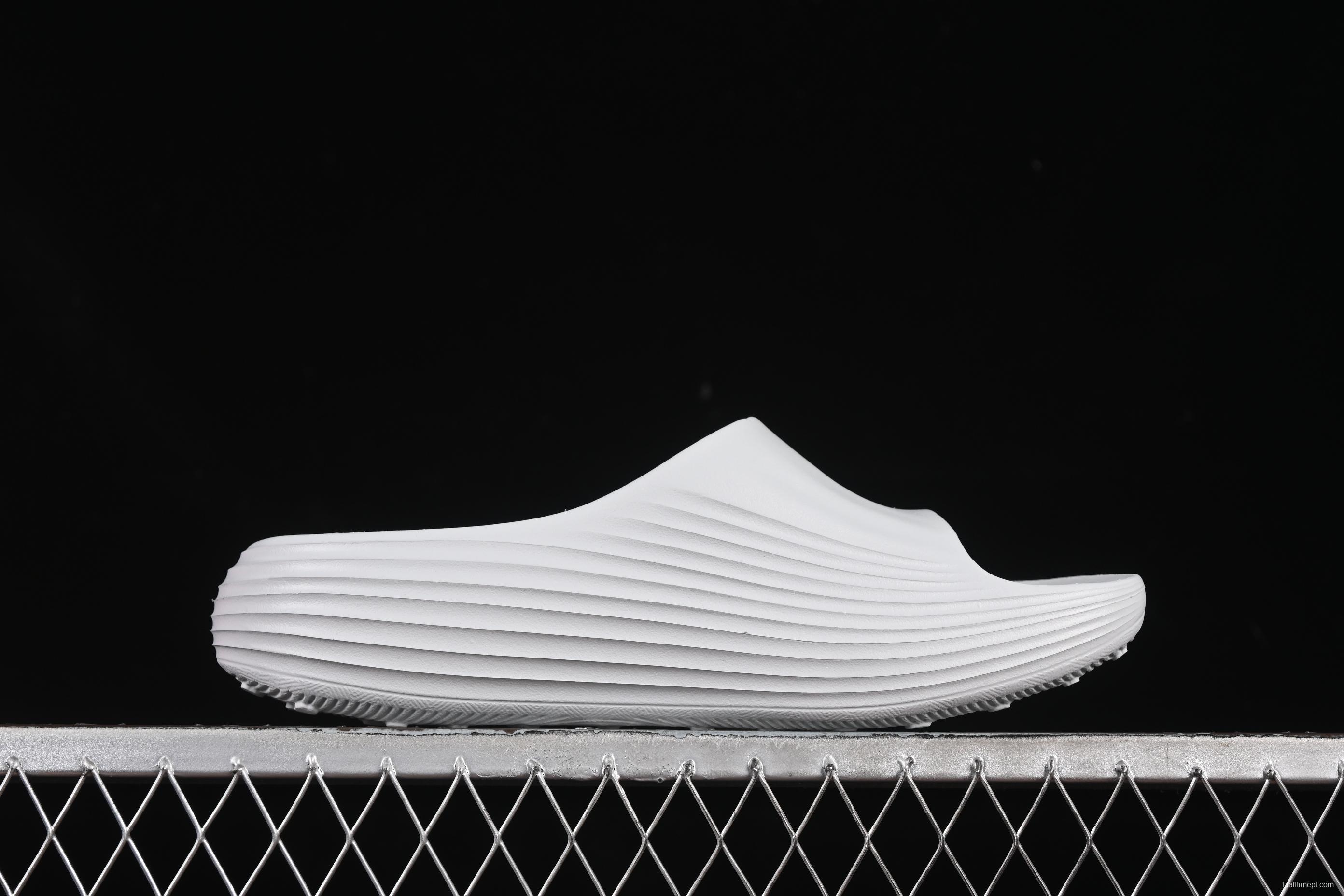 Nike ReactX Rejuven8 Slide Summer Sandals with Soft ReactX Foam for Ultimate Comfort - HV4484-002