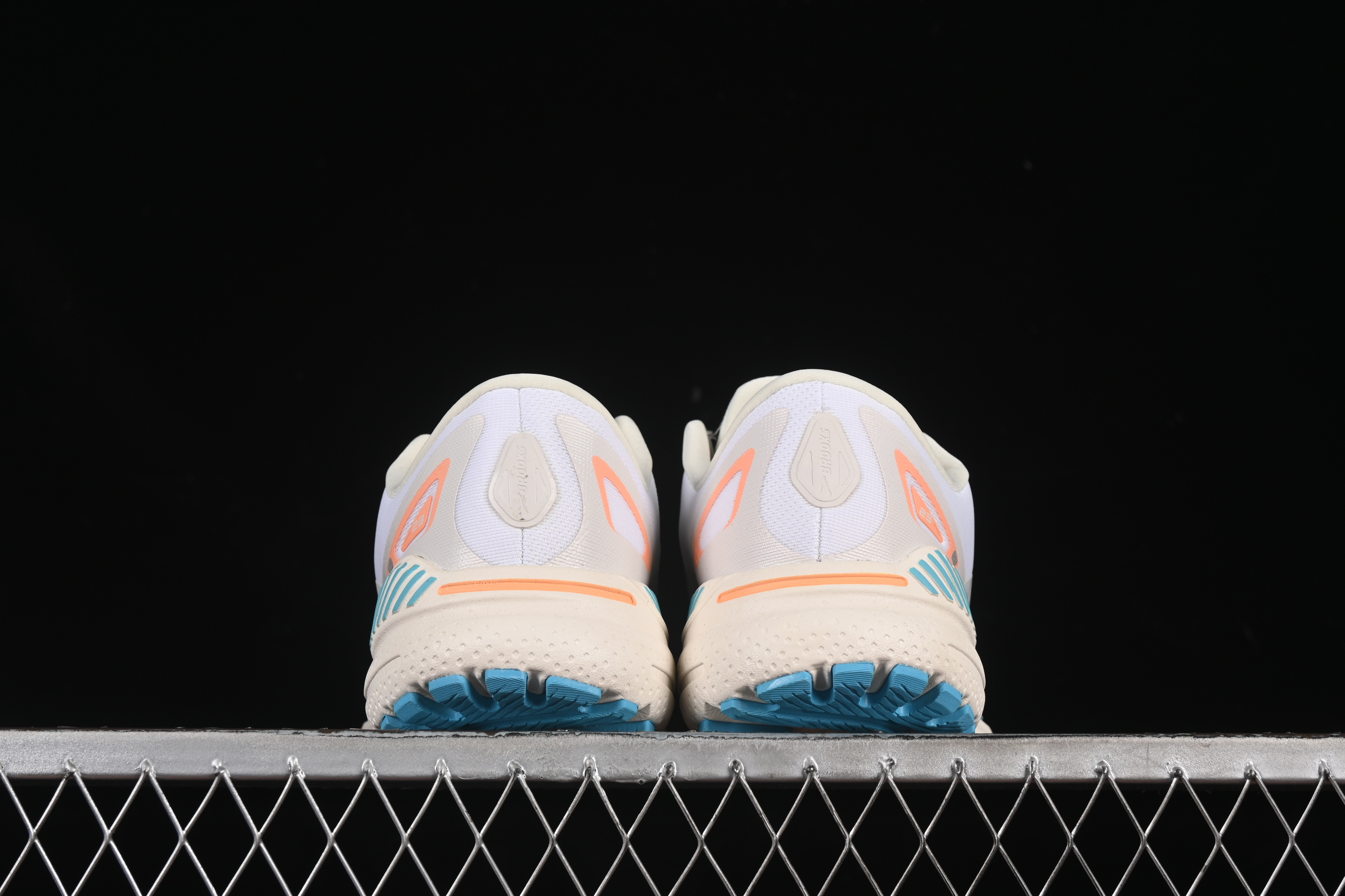 Brooks Adrenaline GTS 23 Running Shoes with Enhanced Support and Breathable Mesh - 1203811B104