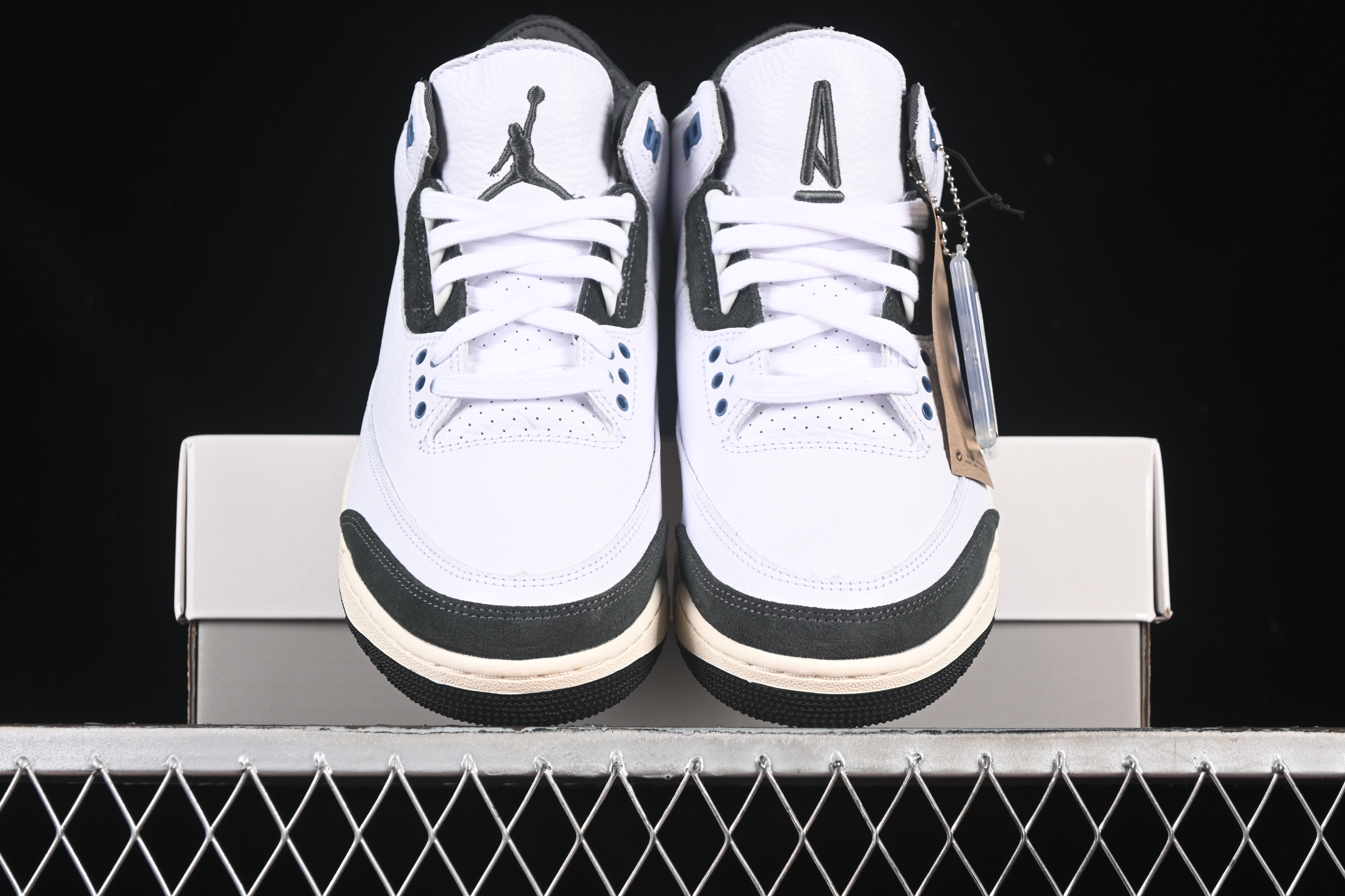 Nike Air Jordan 3 Retro OG SP "Diffused Blue" Basketball Shoes - HV8571-100