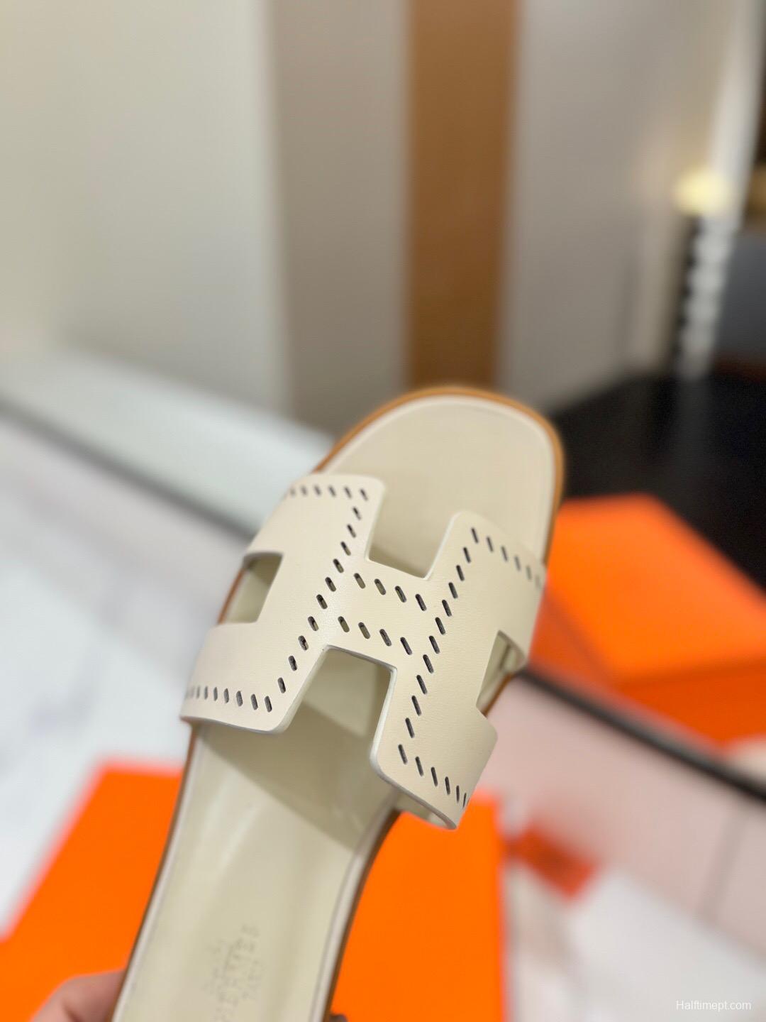 2025 Women Hermès White Leather Slippers KFY00260