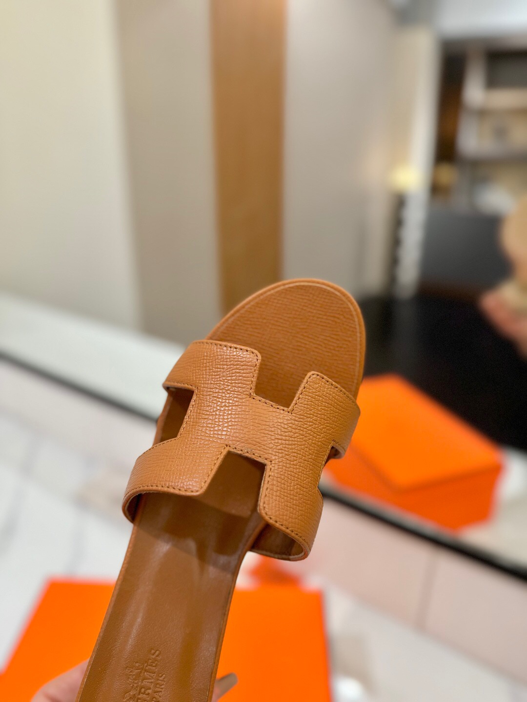2025 Women Hermès Tan Leather Sandals