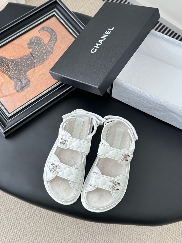 2025 Women Chanel White Leather Sandals LY00320