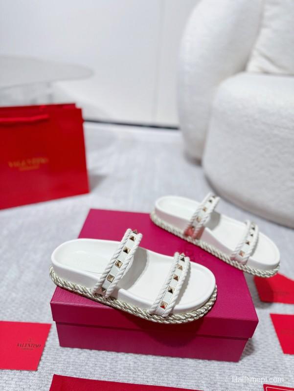 2025 Women Valentino White Leather Sandals Studded LY00250