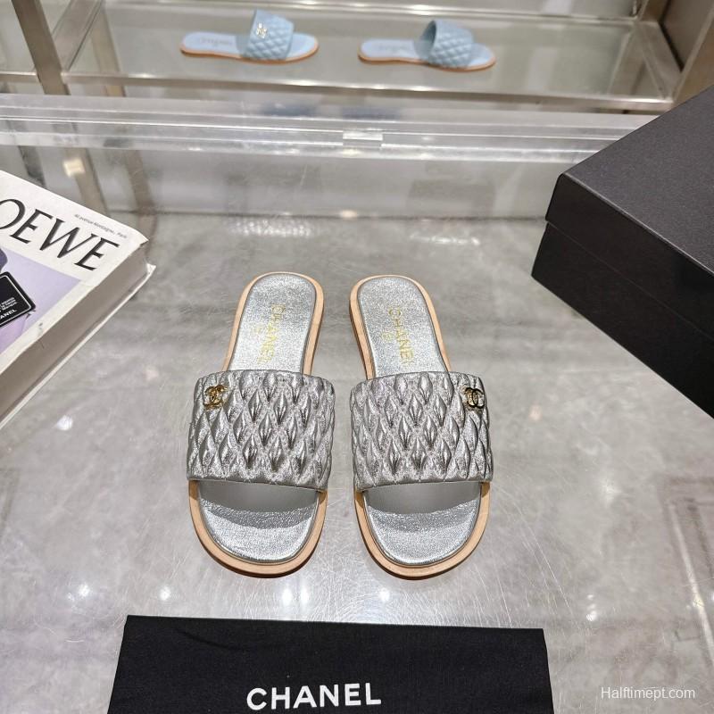 2025 Slippers Chanel Silver Leather Slippers