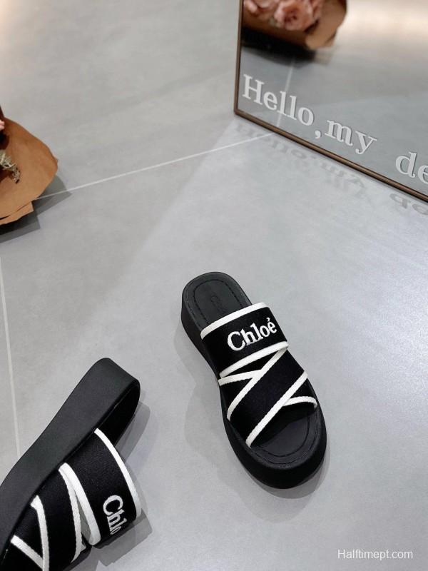 2025 Chloe Black White Knitted Embroidery Slippers LY00240