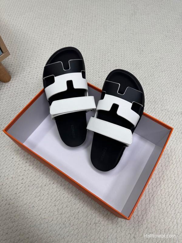2025 Slippers Hermès White Black Leather Slippers