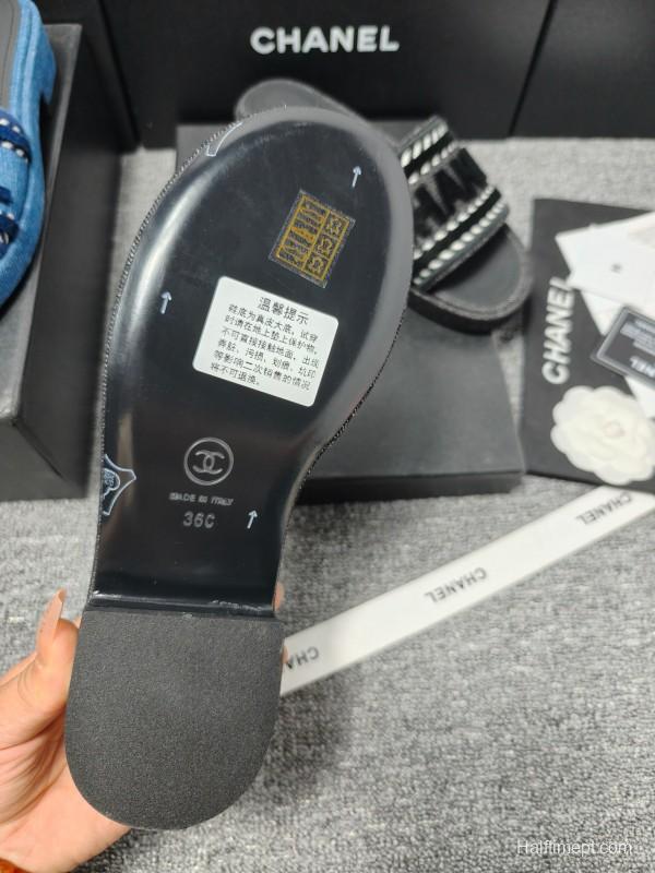 2025 Women Chanel Black Fabric Slippers LY00360