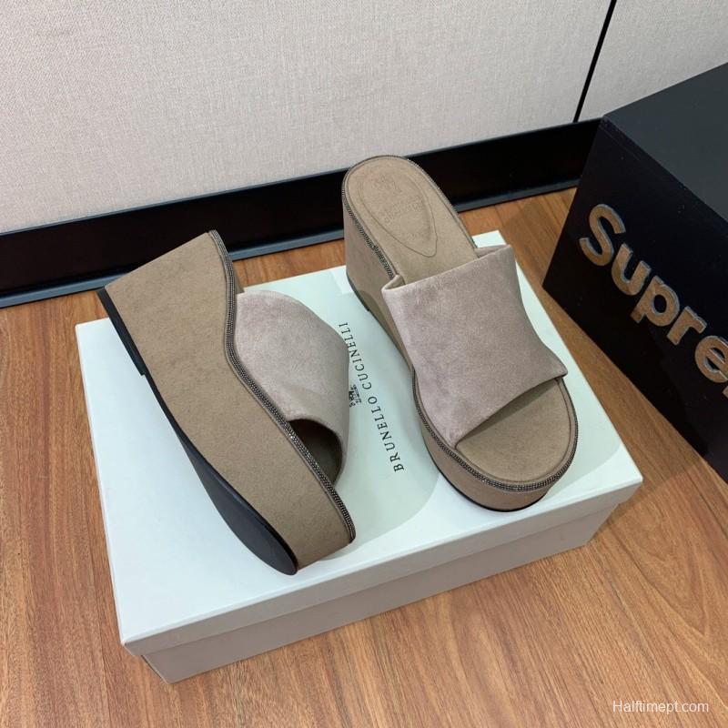 2025 Women BRUNELLO CUCINELLI Beige Suede Platform Slide Sandals Casual Handmade KFY00275 (F)