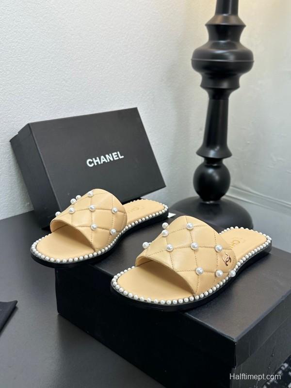 2025 Slippers Chanel Beige Lambskin Pearl