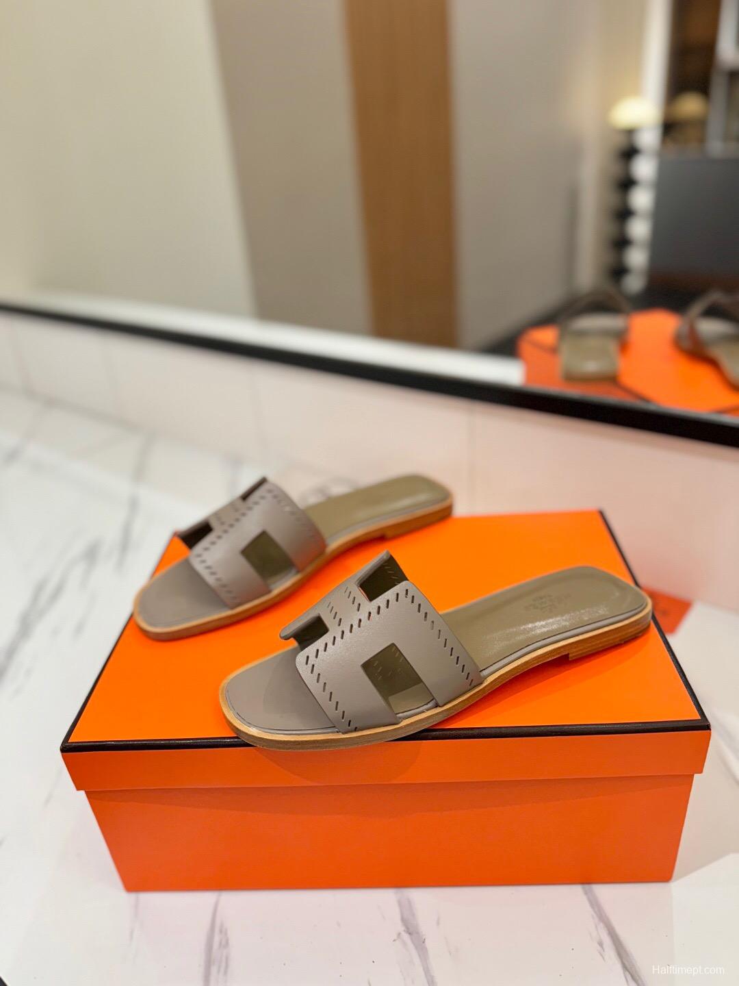2025 Women Hermès Beige Leather Slippers