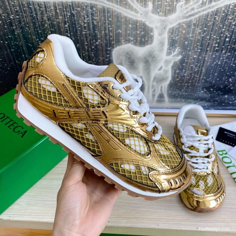 2025 Unisex Bottega Veneta Gold Lightweight Mesh Runner Sneakers Geometric Rubber Sole LY00310