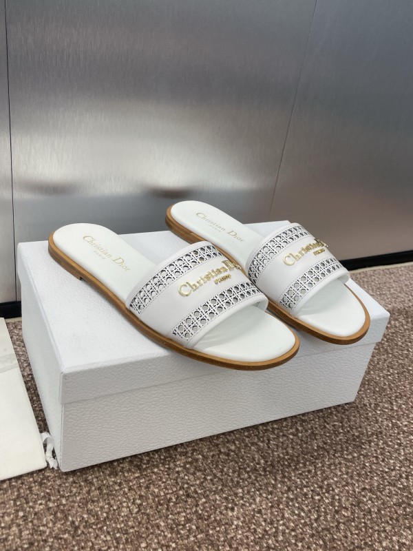 2025 Women Dior White Leather Slippers KFY00300