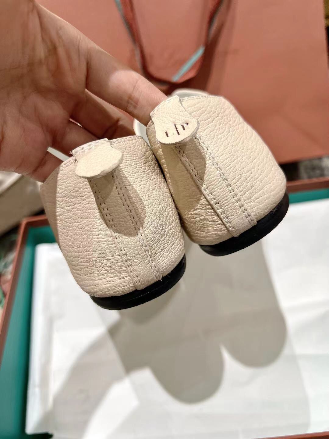 2025 Women LP Light Beige Leather Casual Shoes LY00300