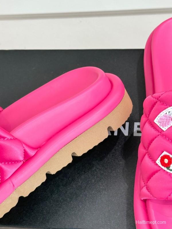 2025 Slippers Chanel Pink Silk Slippers