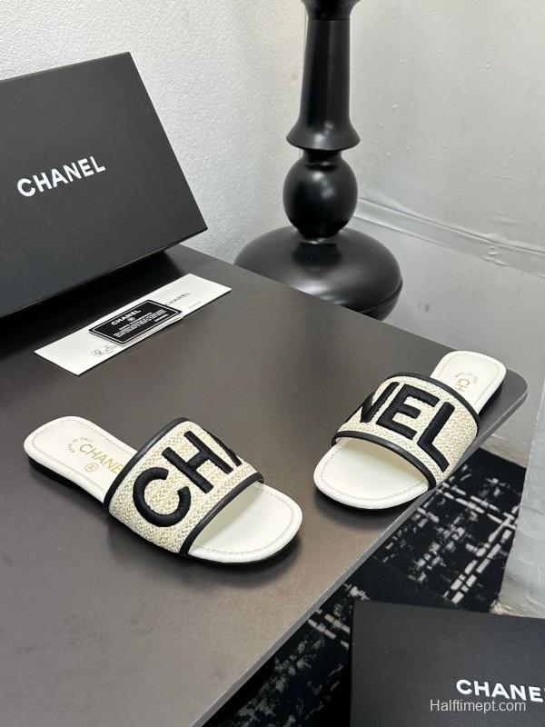 2025 Women CHANEL White Black Canvas Slippers