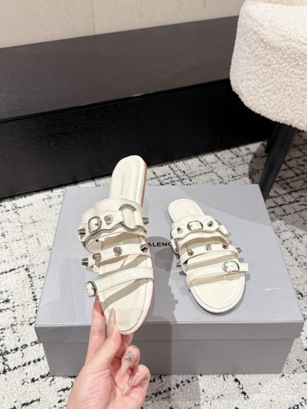 2025 Slippers Balenciaga White Leather Metal Studs KFY00289