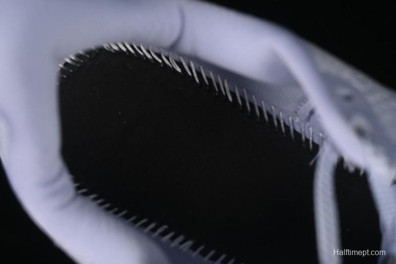 Nike Air Zoom Pegasus Premium Running Shoes with Full-Length Visible Air Zoom Cushion - HQ2592-004