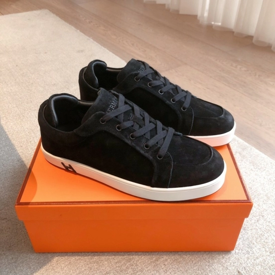 2025 Unisex H Black Suede Sneakers AS00380