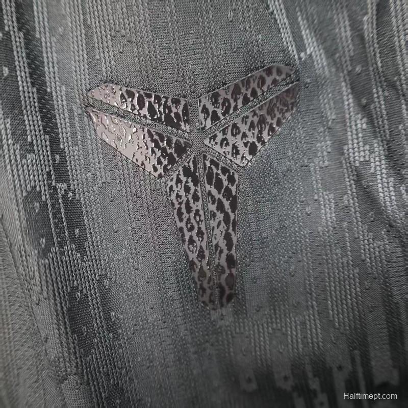 Player Version 25/26 Barcelona Black Shorts