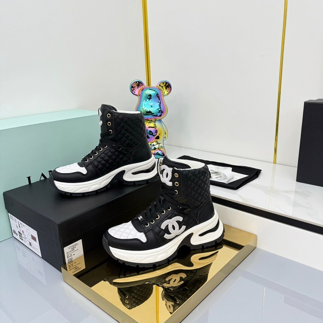 Chanel 2025 SS Short Boots Essential Heavy Duty Autumn Winter Collection - LY00400