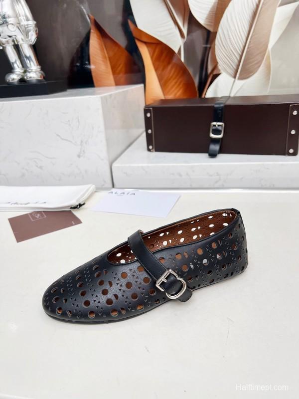 Alaia 2025/SS Perforated Ballet Flats - LY00320
