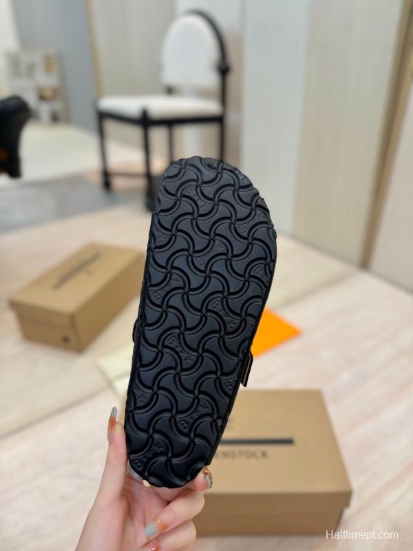 Louis Vuitton Louis Vuitton × BIRKENSTOCK Collaboration Boston Closed-Toe Soft Sole Mule Slippers - KFY00300