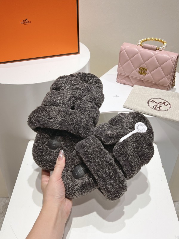 H Love Erjiu Full Wool Slippers with Slight Curly Wool Design - LY00270