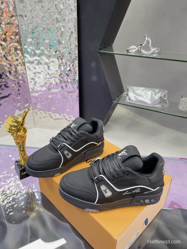 Louis Vuitton LV Trainer Maxi Sneakers with Multi-Color LED Charging Cable - AS00660