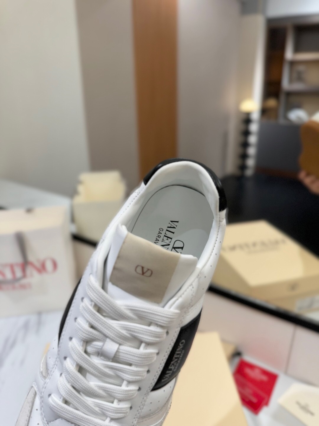VALENTINO 2025 SS Casual Sneakers with Large V Hook-and-Loop Closure - AS00370
