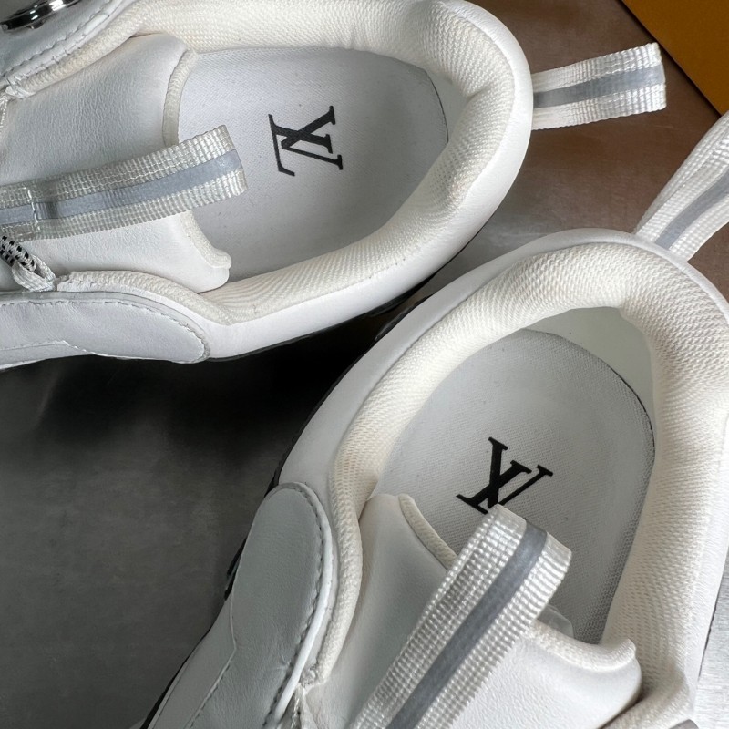 LV RUSH Calfskin Metal LV Circle Accessory Slip-Resistant Low-Top Casual Lifestyle Shoes - YC