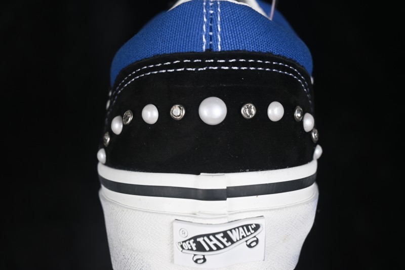 Vans Old Skool Low Top Casual Skateboarding Shoes - VN000E8VYA6
