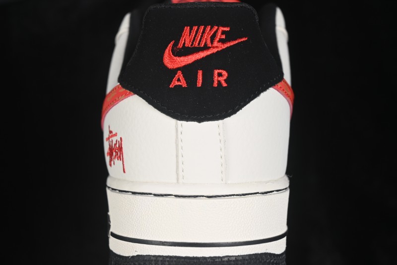 Nike Air Force 1 '07 Low Casual Skateboarding Shoes with Full-Length Air Cushion - DF0188-150