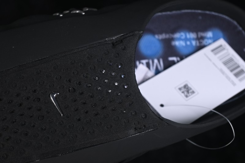Nike Mind 001 Neuroscience Foot Massage Slippers with Breathable Perforated Upper - HY5028-200