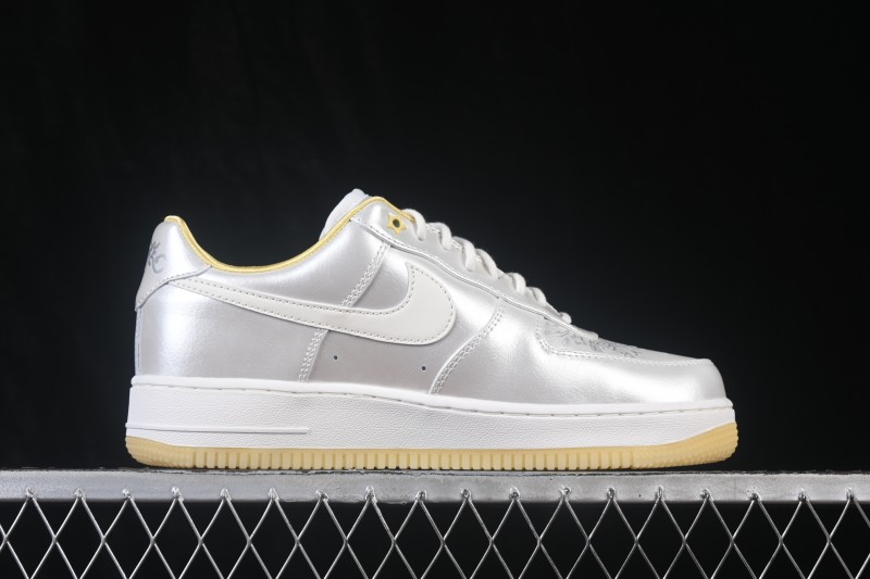 Nike Air Force 1 '07 Low Collaborative Skateboarding Shoes with Full-Length Air Cushion - IR8218-118