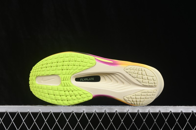 Nike Zoom Fly 6 Running Shoes with Flyknit Upper and Carbon Fiber Plate - FN8455-800