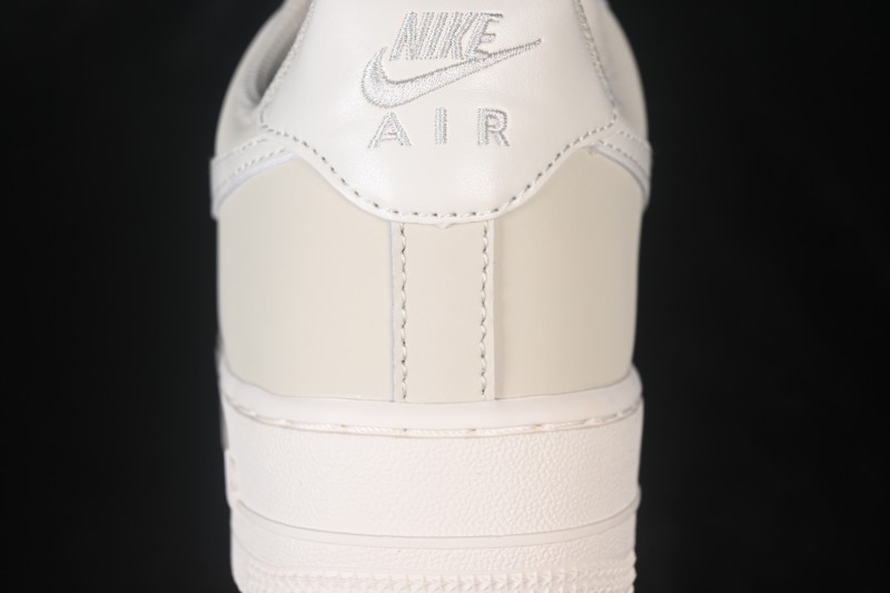 Nike Air Force 1 '07 Low Basketball Sneakers with Full-Length Air Cushion - IR0871-100