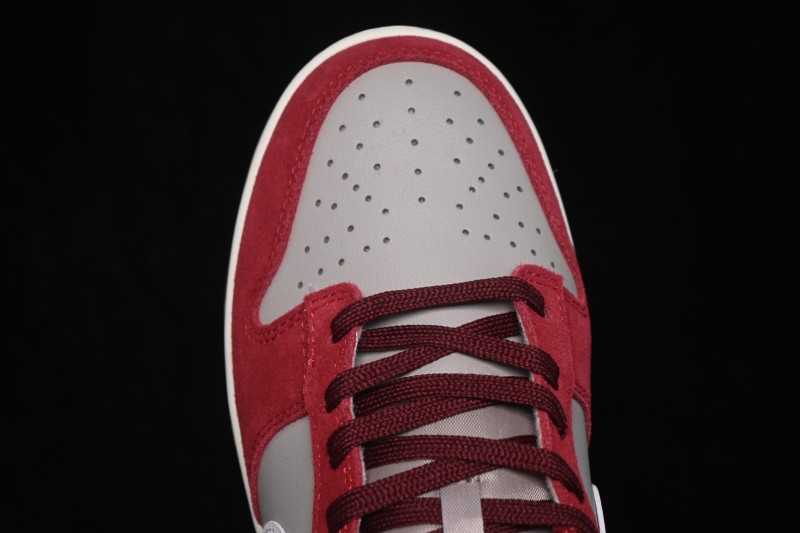 Nike SB Dunk Low White Red Low-Top Skateboarding Shoes - IB6399-004