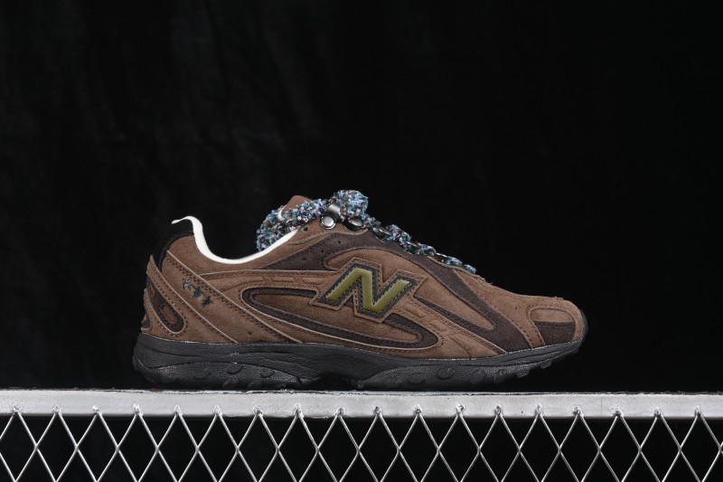 New Balance 204 Series Retro Casual Running Shoes with Breathable Comfort - U204LBC1