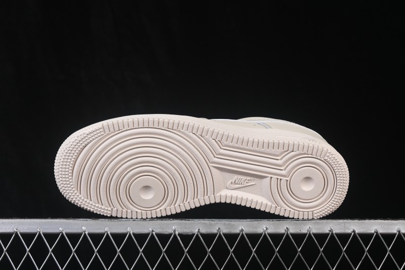 Nike Air Force 1 '07 Low Basketball Sneakers with Full-Length Air Cushion - IR0871-100